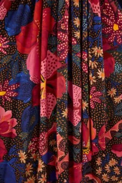 Farm Rio Black Wild Life Lenzing™ Ecovero™ Viscose Maxi Dress -Modern Dress World 302684 05