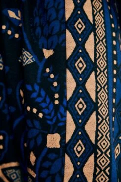 Farm Rio Black Macaw Forest Sweatpants -Modern Dress World 303956 05