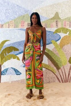 Farm Rio Toucans Scarf Lenzing™ Ecovero™ Viscose Crop Top 7 Farm Rio Toucans Scarf Lenzing™ Ecovero™ Viscose Crop Top -Modern Dress World 303977 01