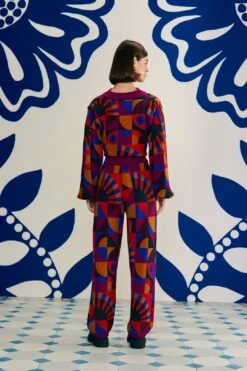 Farm Rio Graphic Toucans Sweater Pants 8 Farm Rio Graphic Toucans Sweater Pants -Modern Dress World 303996 04