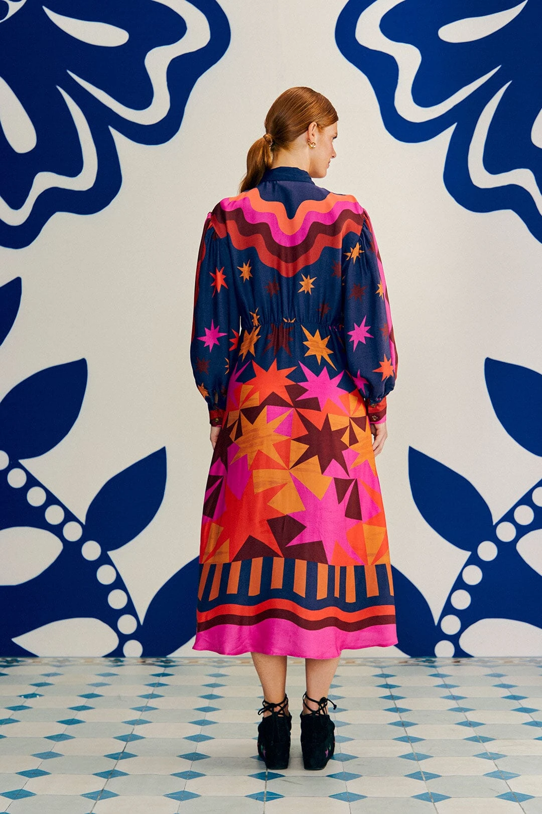 Farm Rio Graphic Scarves Lenzing™ Ecovero™ Viscose Midi Dress 2 Farm Rio Graphic Scarves Lenzing™ Ecovero™ Viscose Midi Dress - Image 2