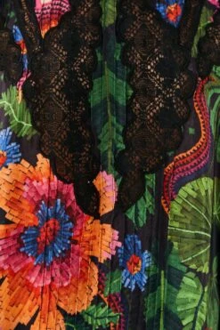 Farm Rio Black Blooming Garden Blouse 10 Farm Rio Black Blooming Garden Blouse -Modern Dress World 306231 05