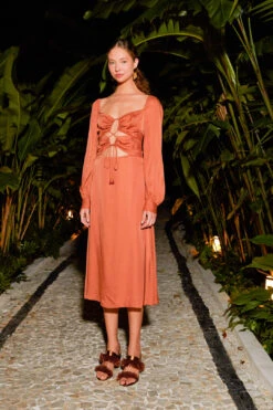 Farm Rio Caramel Cut Out Maxi Dress -Modern Dress World 308183 04