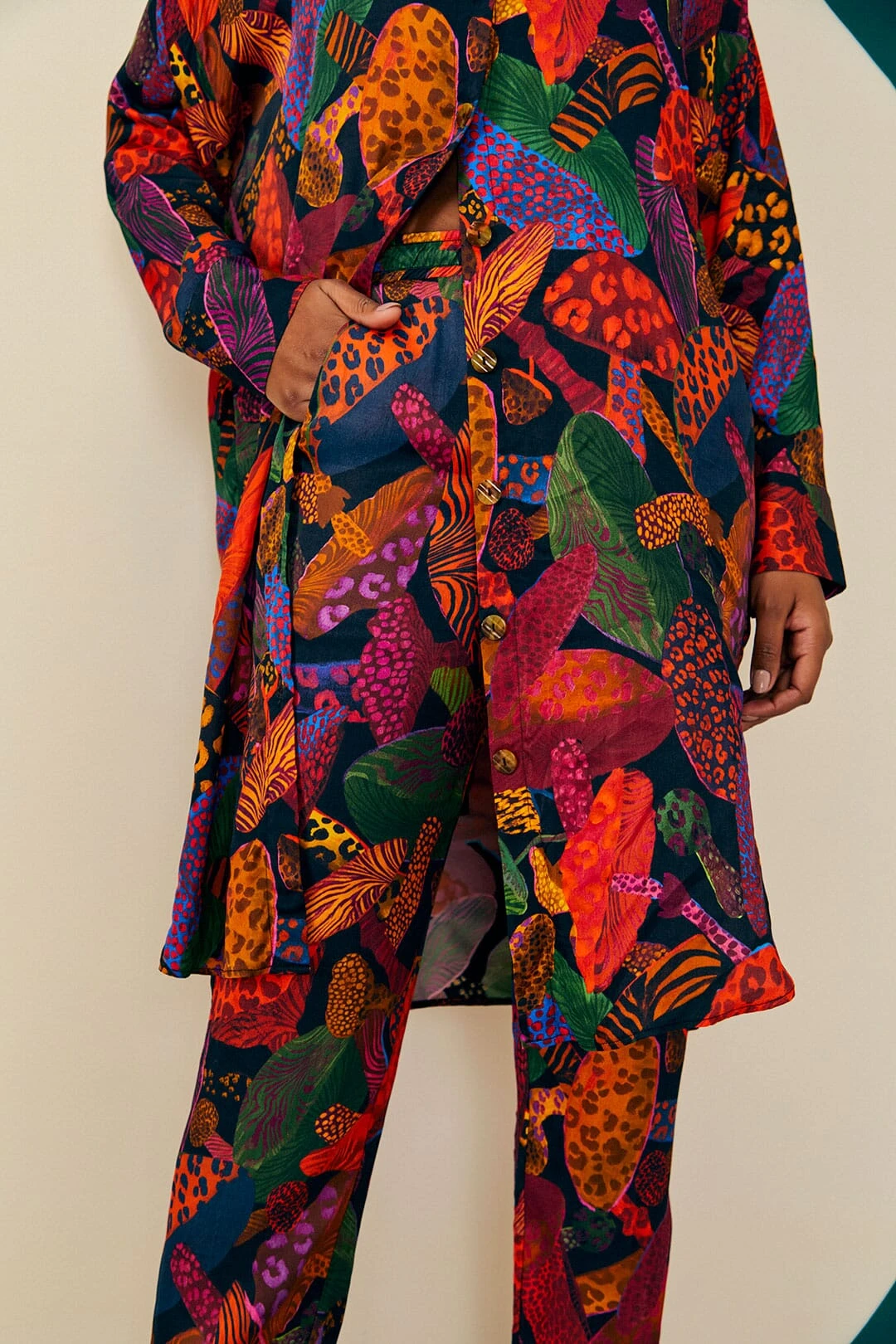 Farm Rio Leopard Mushroom Lenzing™ Ecovero™ Viscose Pants 2 Farm Rio Leopard Mushroom Lenzing™ Ecovero™ Viscose Pants - Image 2