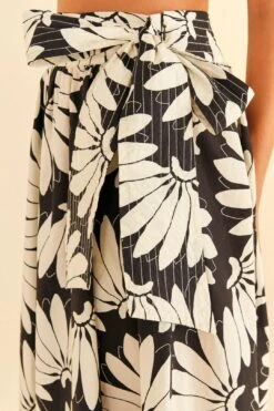 Farm Rio Black Copacabana Bow Midi Skirt 9 Farm Rio Black Copacabana Bow Midi Skirt -Modern Dress World 311375 04