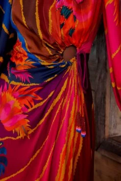 Farm Rio Vintage Wave Circle Cut-Out Midi Dress -Modern Dress World 312373 04